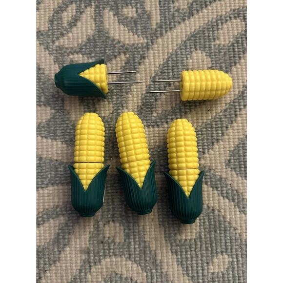 Corn on Cob Corn Holders Skewers 8 Interlocking Set of Four Yellow Green - Picture 2 of 8